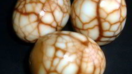 Яйца с чайной сеточкой по-китайски