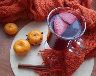 Глинтвейн с мандаринами на ягодном соке