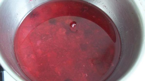 кисель клюквенный горячий со сливками