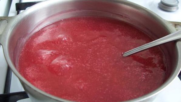 кисель клюквенный горячий со сливками