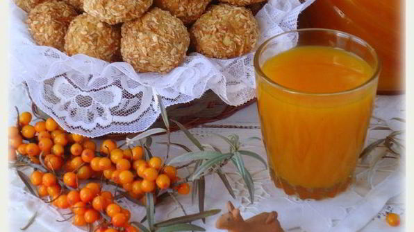 печенье в кокосовых опилках и облепиховый кисель