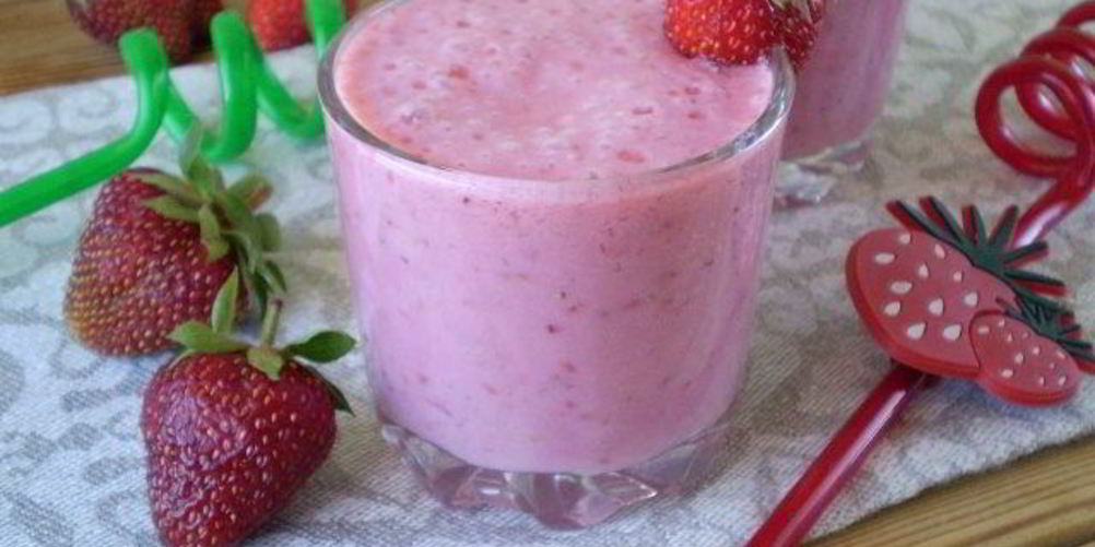 Рецепт клубничного коктейля в блендере
