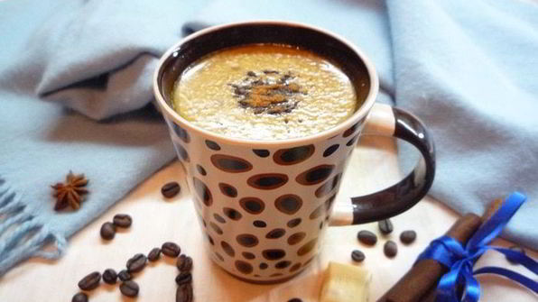 кофе с белым шоколадом и корицей