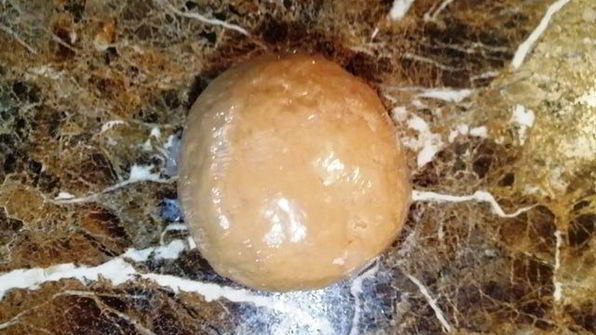 свиная вырезка в кофейной панировке с пастой