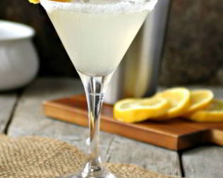 Коктейль с водкой Балалайка