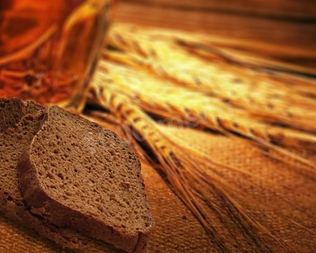 Домашний белый квас из ржаных сухарей