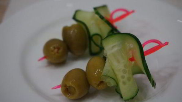 летний томатно-огуречный коктейль