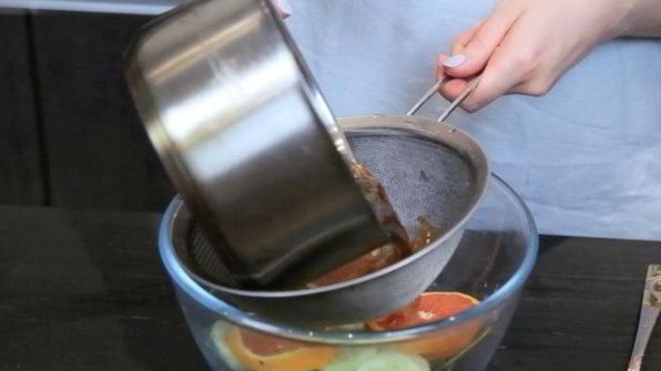 домашний лимонад с мятой и огурцом