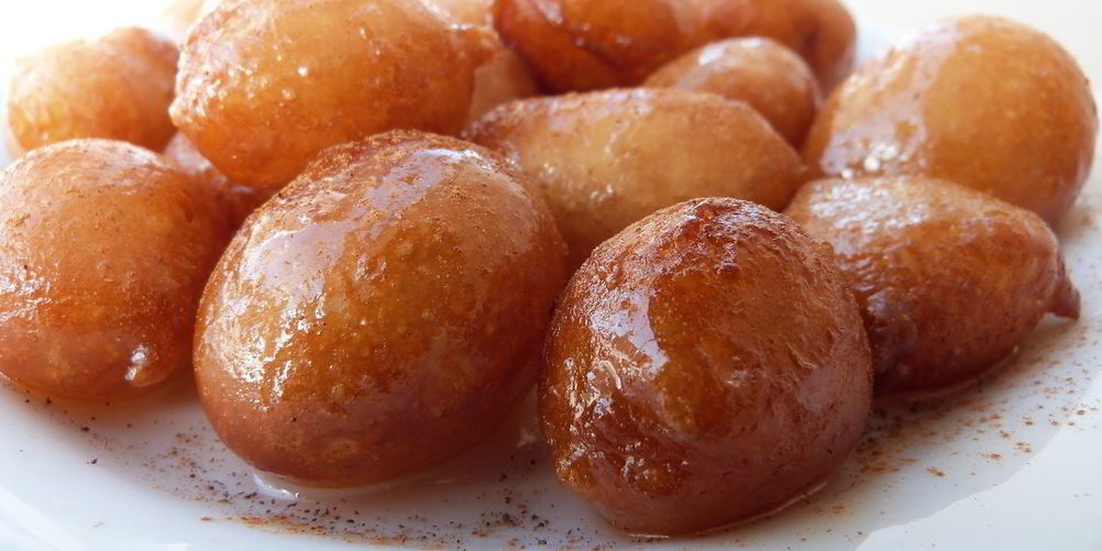 Рецепт сладких пончиков лукумадес в сиропе