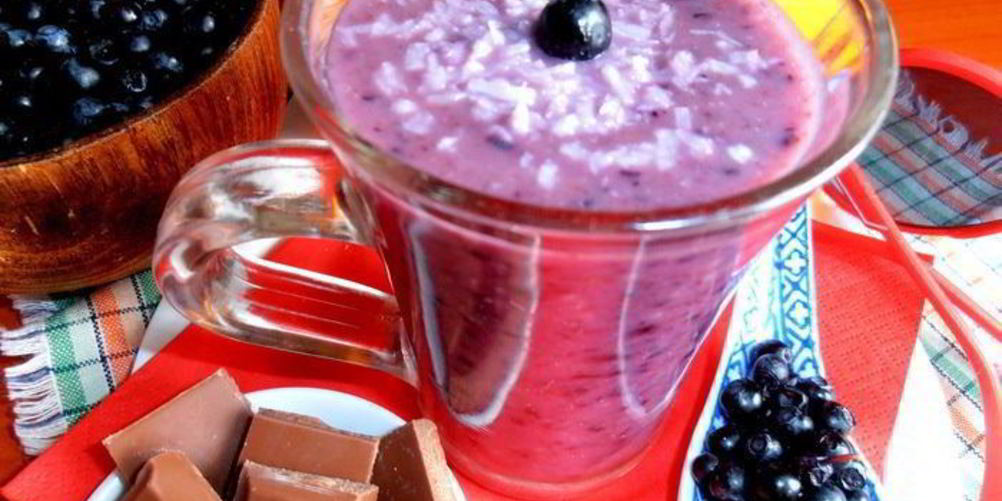 Рецепт бананова-черничного смузи