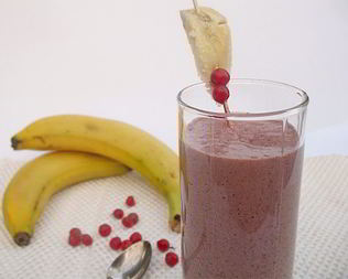 Бананово-клюквенный смузи