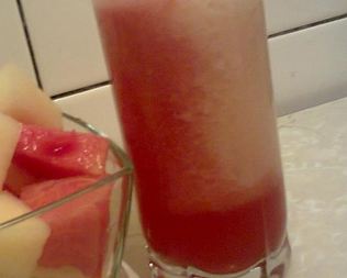 Дынно-арбузный смузи Столбики