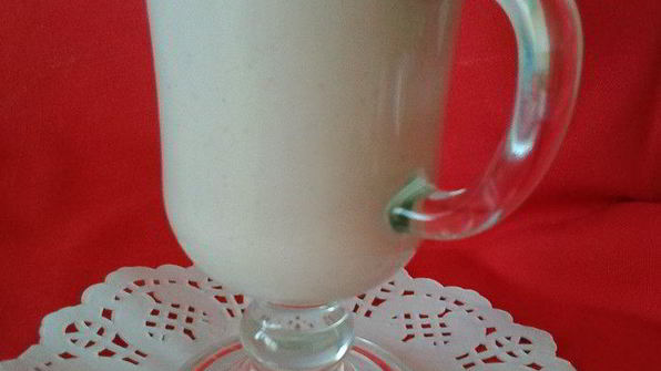 клубнично-банановый смузи с клетчаткой из семян льна