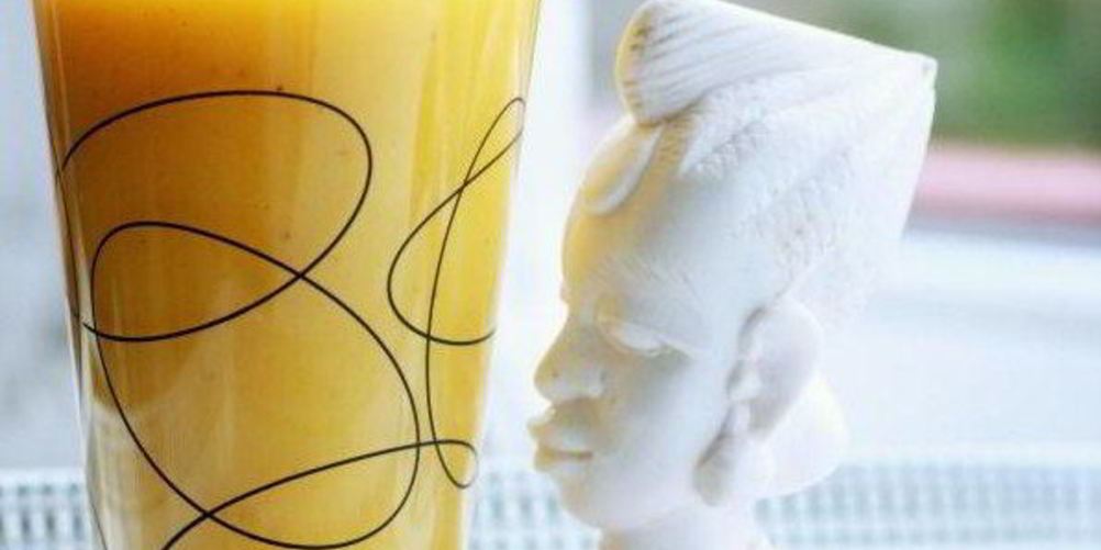 Рецепт смузей из манго, банана и кардамона