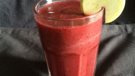 Смузи с черноплодной рябиной