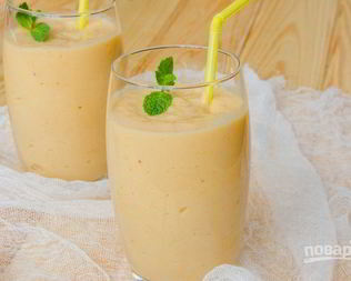 Смузи с хурмой и бананом