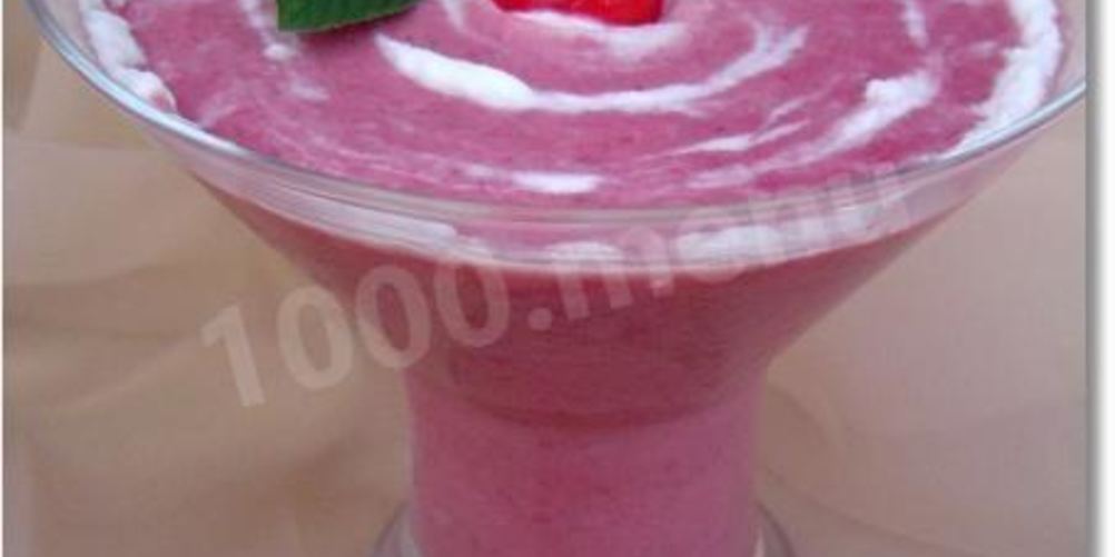 Рецепт вишневого смузи с йогуртом и овсяными хлопьями