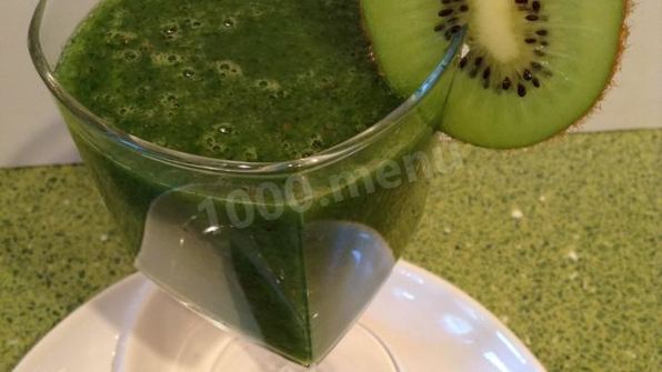 зеленый смузи с киви и медом