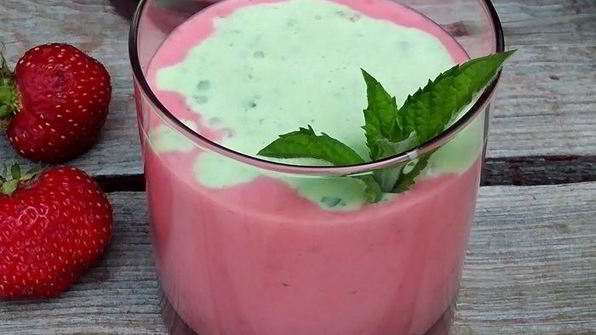 ягодный коктейль яркое лето