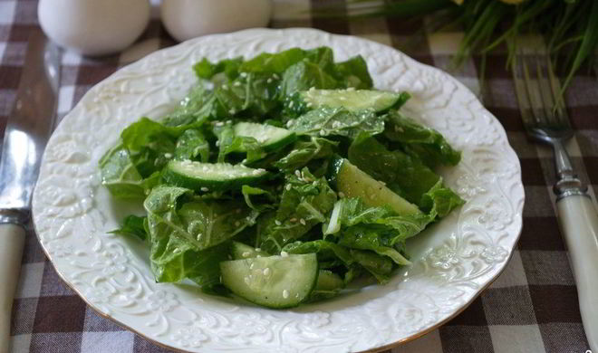 Диетический салат с пекинской капустой