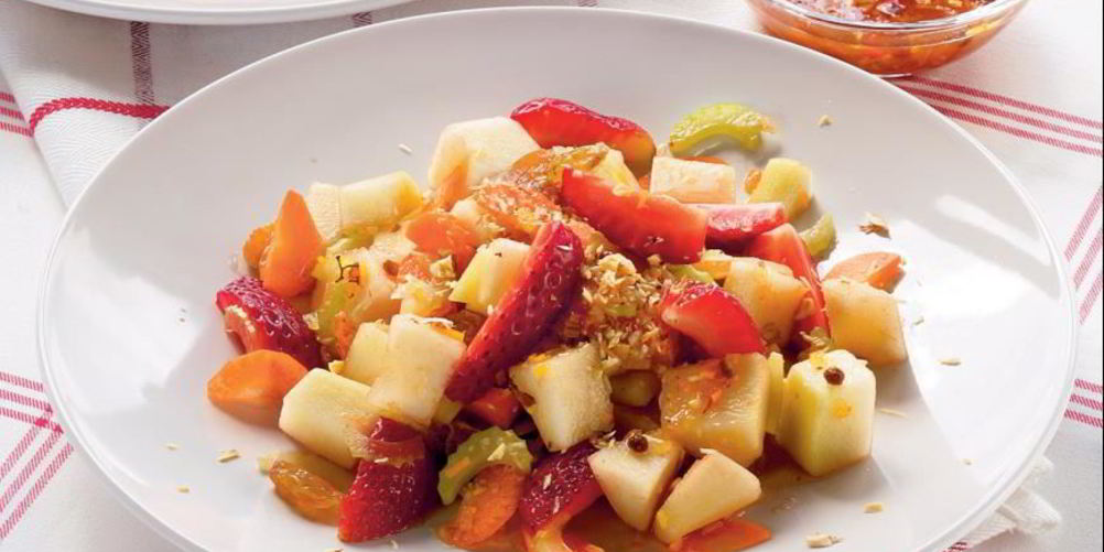 Рецепт фруктово-овощного салат с абрикосовой заправкой