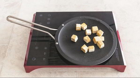 азиатский салат из гречневой лапши и тофу