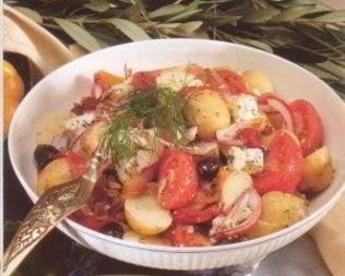 Греческий салат с картофелем