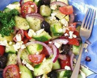 Греческий салат Санторини