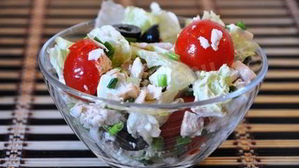 Классический Греческий салат с курицей