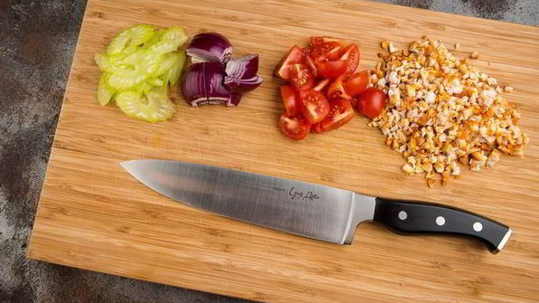 салат из гречки с копченой курицей и томатами