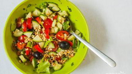 Салат из зеленой гречки