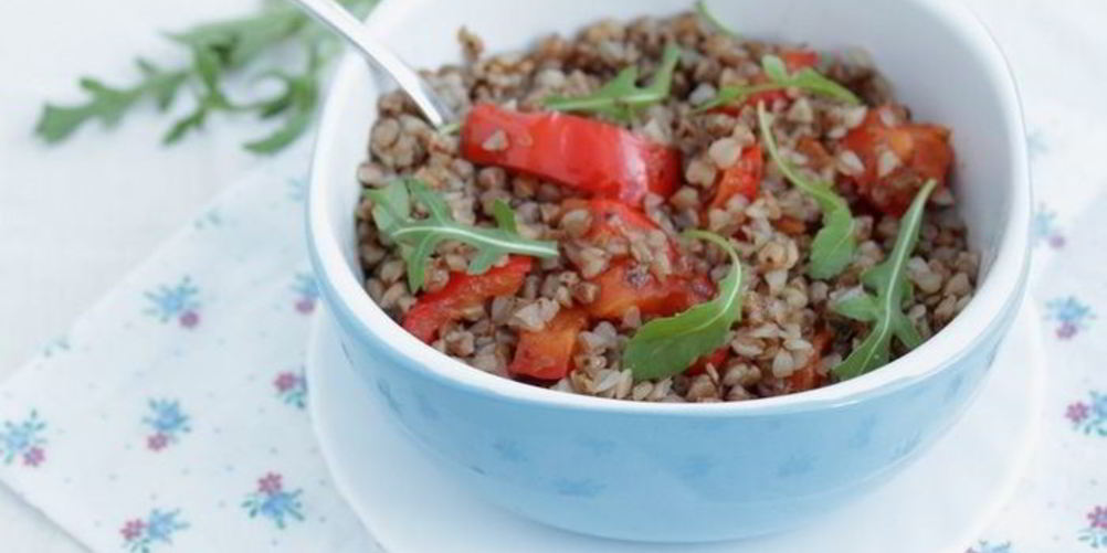 Рецепт теплого гречневого салата