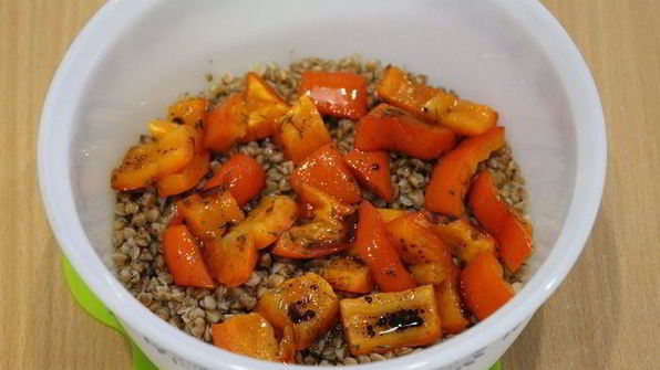 теплый гречневый салат