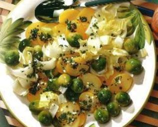 Брюссельский картофельный салат с эндивием