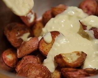 Испанский жареный картофельный салат