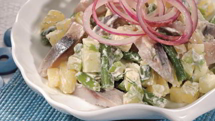 Картофельный салат с сельдью