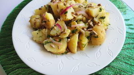 Салат из молодого картофеля