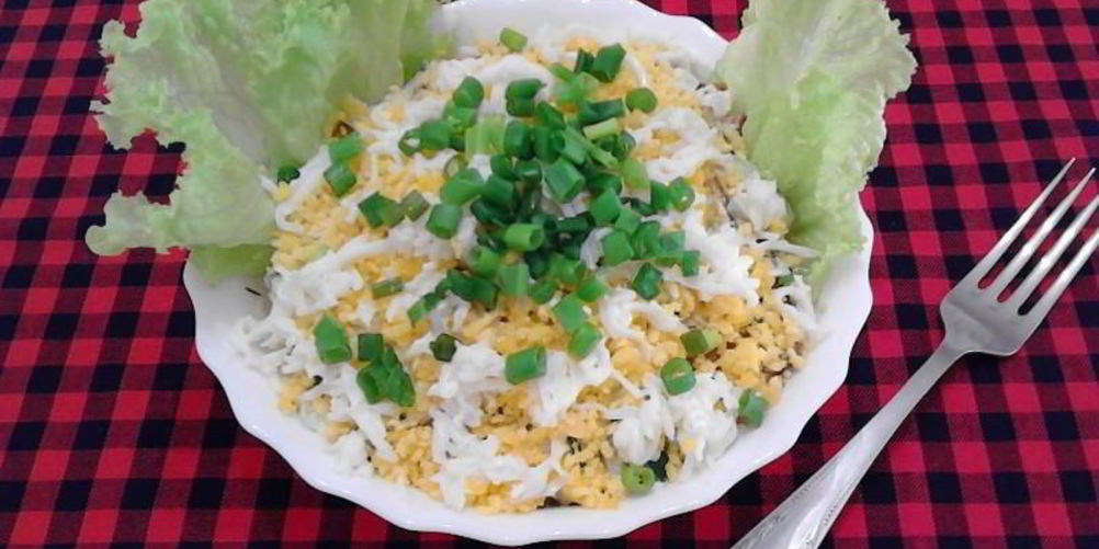 Рецепт салата с картошкой фри и курицей