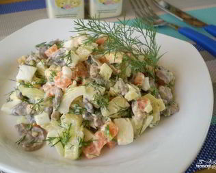 Салат с картошкой и грибами