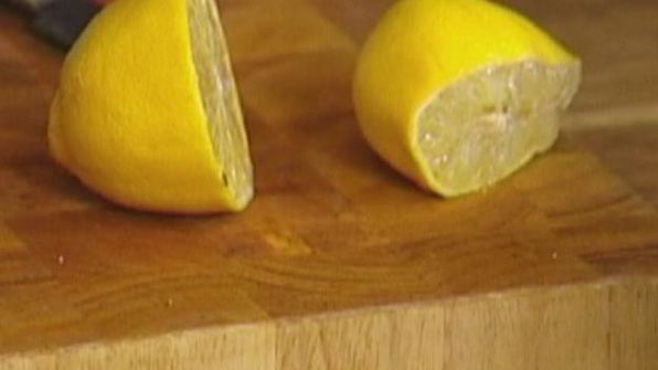 салат с молодым картофелем, редисом и кижучем