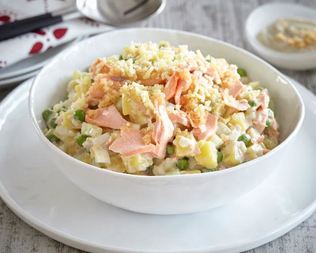 Оливье с форелью домашнего копчения