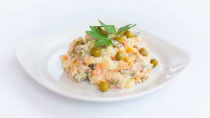 Оливье со свининой