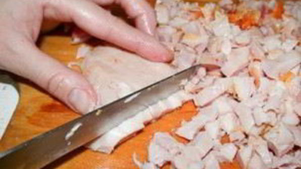 салат оливье с копченой курицей