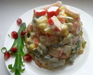 Салат Оливье с крабовыми палочками