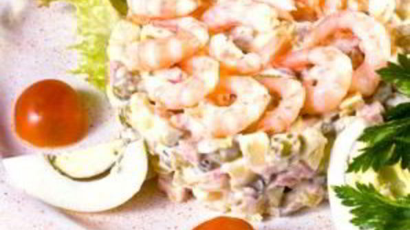 салат оливье с креветками