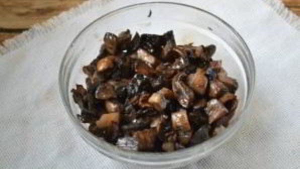 салат гранатовый браслет с грибами и курицей