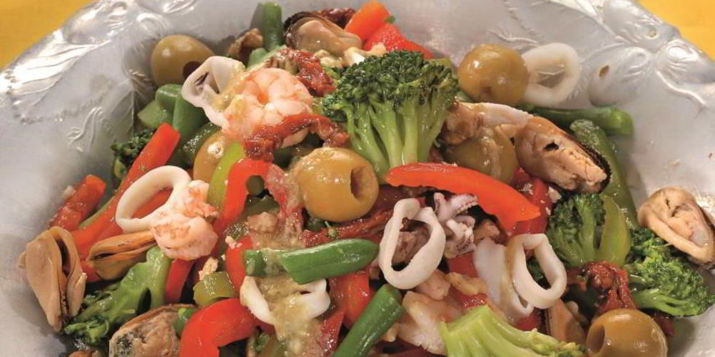 Рецепт салата из морепродуктов с овощами