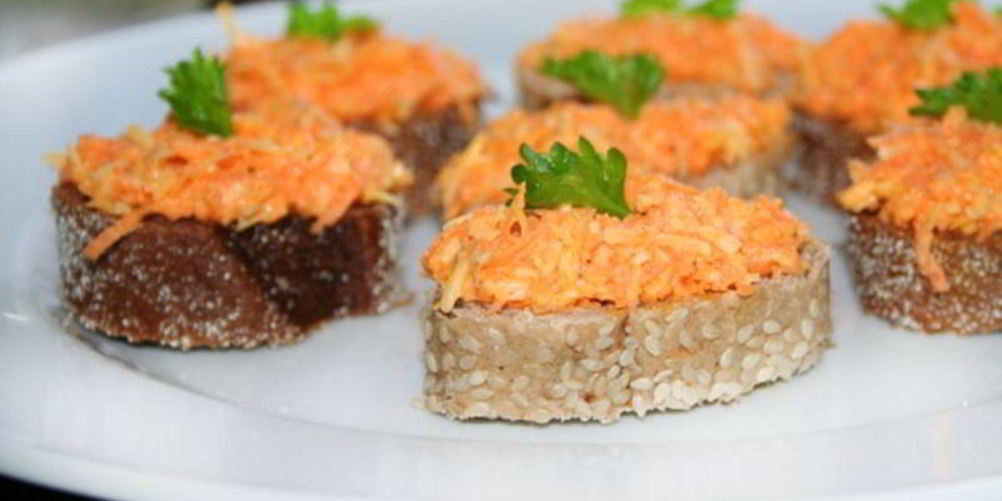 Рецепт салата из моркови и сыра