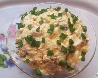 Салат из шампиньонов и курицы