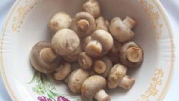 салат из шампиньонов и курицы